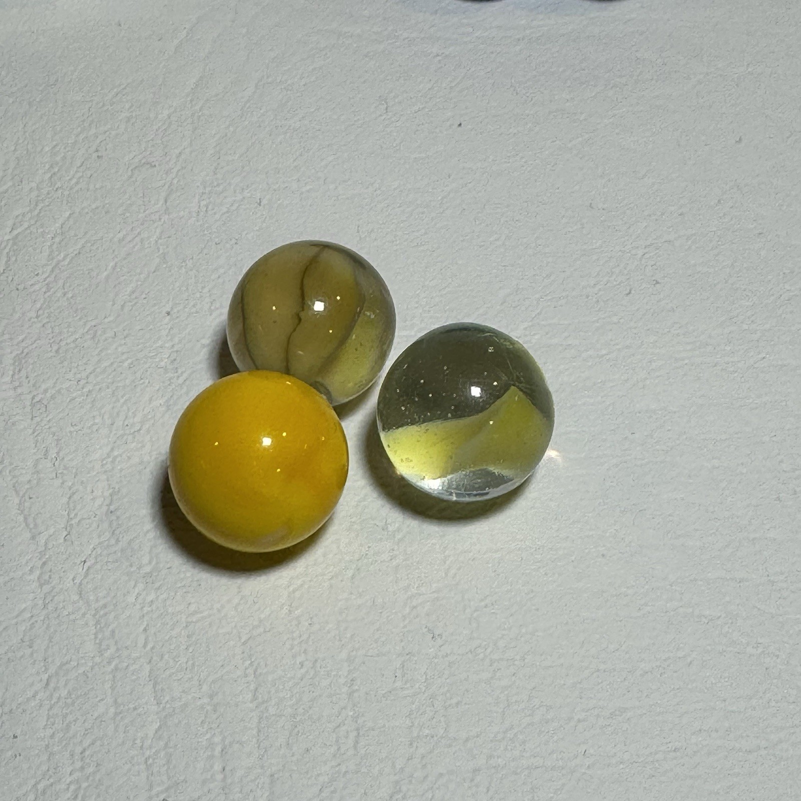 Old Marbles Lot (37) Blue Green Red Yellow White Multi Color/swirl Nice