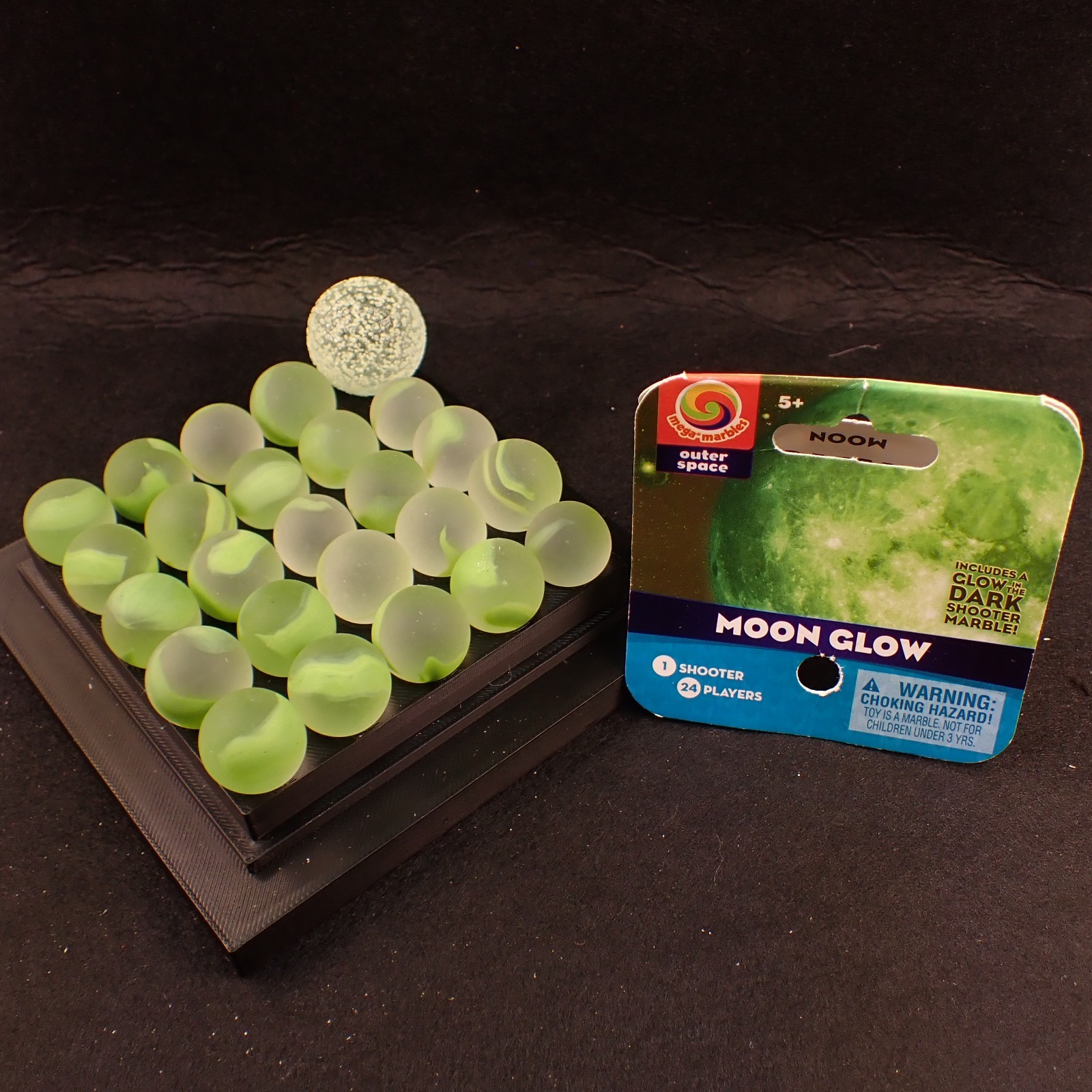 Vacor Moon Glow Players & Shooter – Net Bag 24 Players 1 Shooter Mint/Near Mint