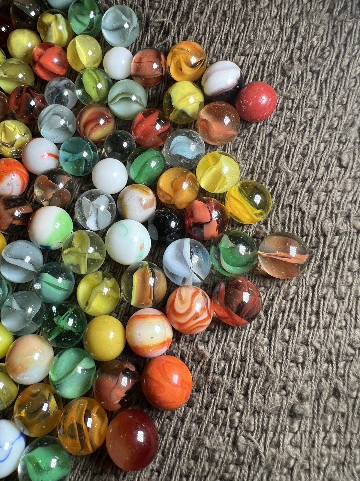 Lg Lot 100+ Mix of Makers Vintage & Antique Glass Marbles Uranium Glass