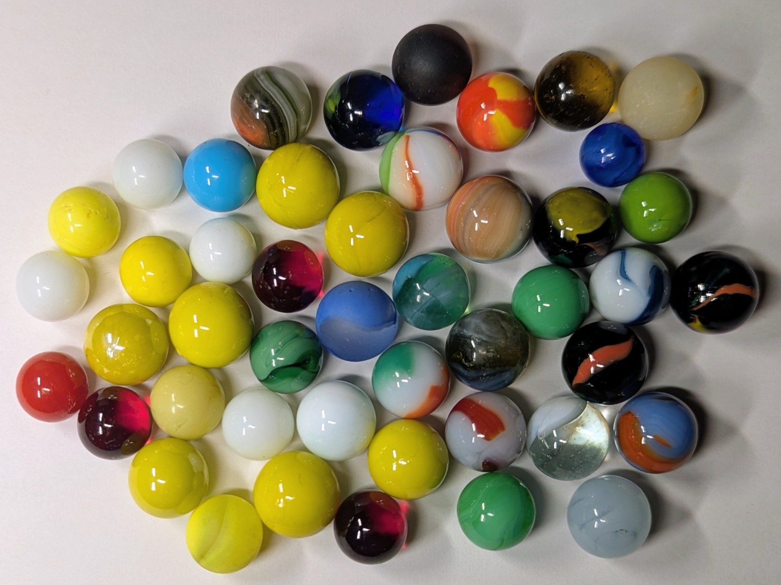 46 VINTAGE MARBLES Mixed Lot Opaque SWIRL Banded FROSTED Color Glass UV REACTIVE