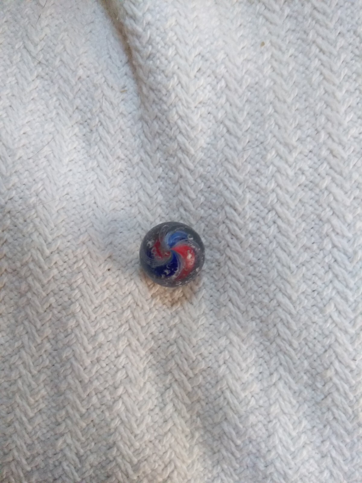 Antique/Vintage Cane-Cut/Spiral/Swirl (German?) Marble (5/8″ d., Used Condition)