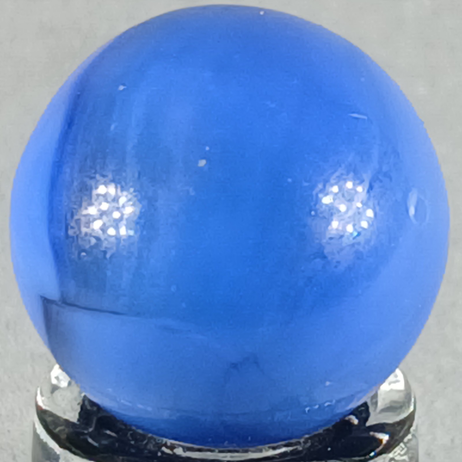 Small Vintage Vitro Conqueror Marble .55 Inches Near-Mint Condition