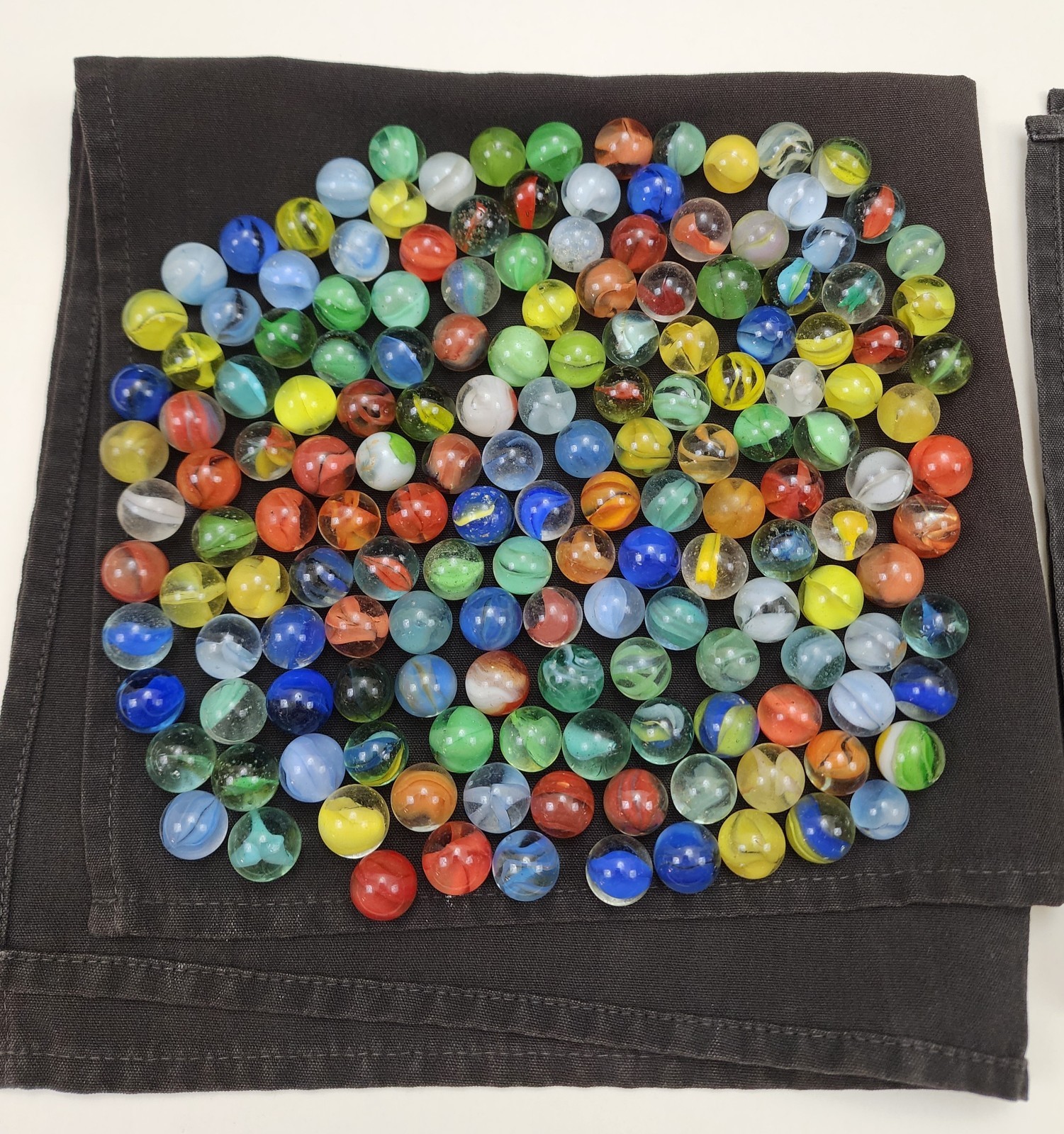 Lot of 3lbs 11oz of Vintage CAT’S EYE Marbles – USED Good Condition From Marble