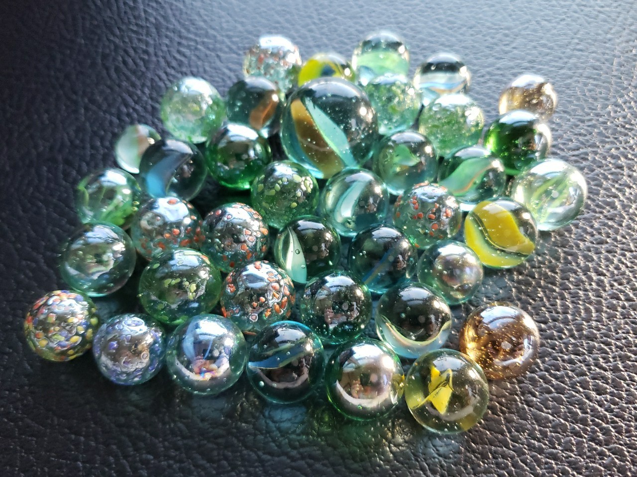39 Glass Marbles STAR DUST Speckled Glitterbomb Some Iridescent Green 1 Shooter