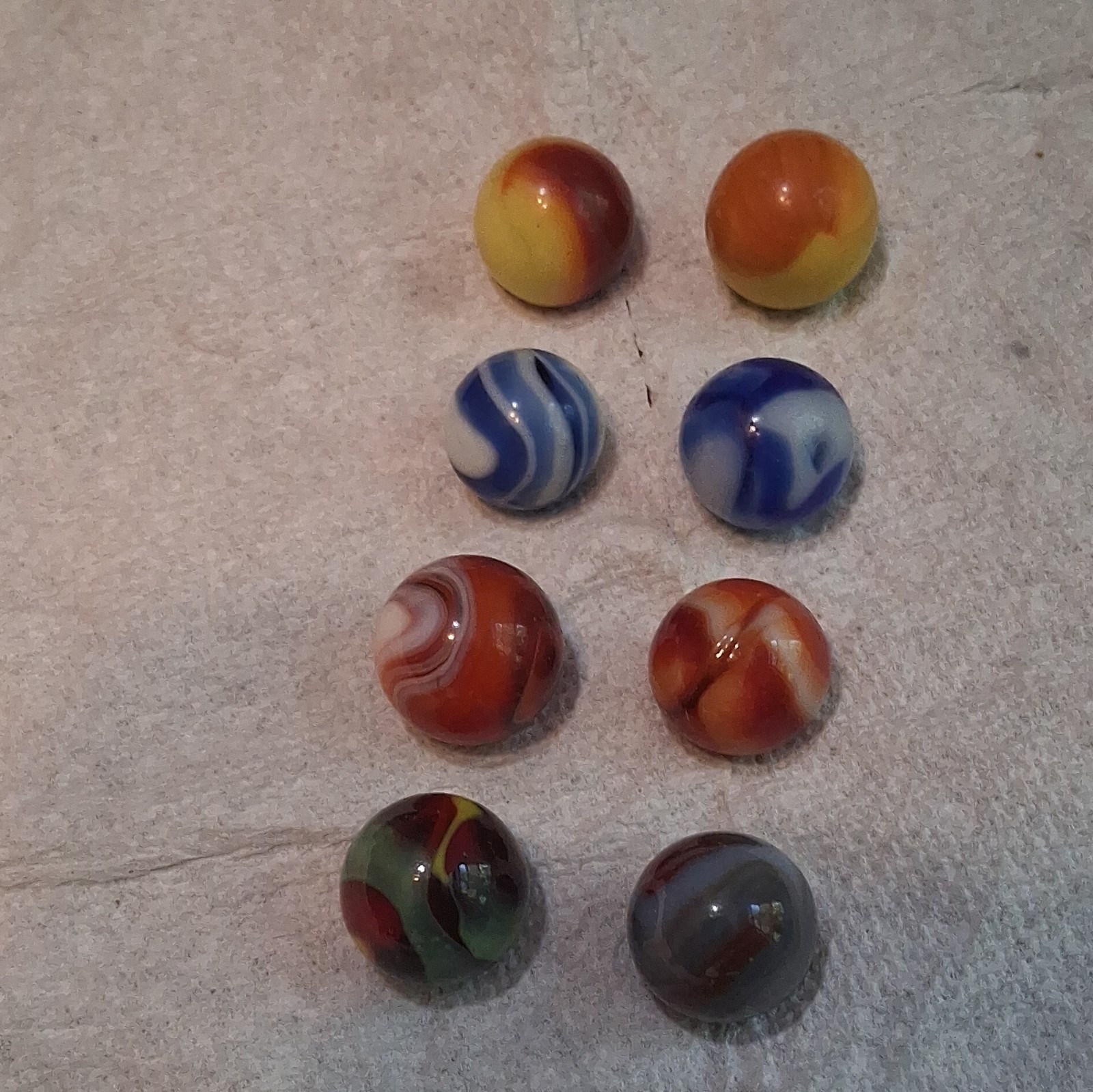 Lot of 7-8 Swirl Pattern Glass Toy Marbles Machine Made Assorted Age 17+