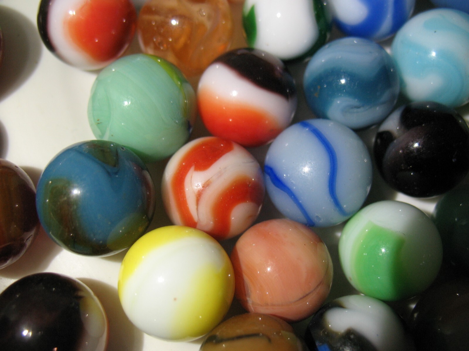 154+ Machine Made Marbles Various Makers +Types .45 to 1.01″ dia
