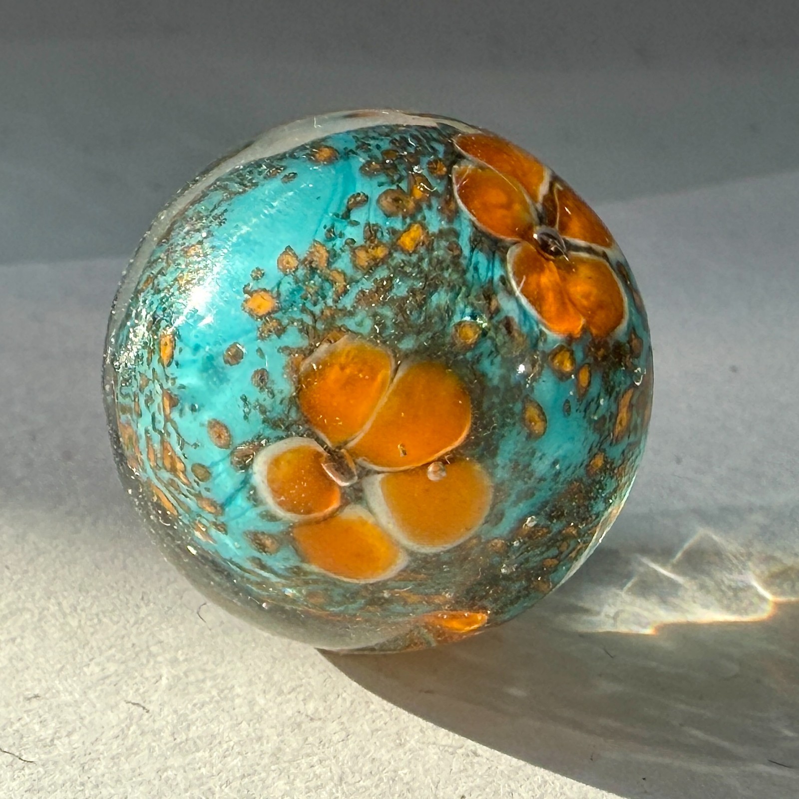 22mm COSMOS Orange/Turquoise Blue flower Handmade art glass Marble 7/8″ SHOOTER