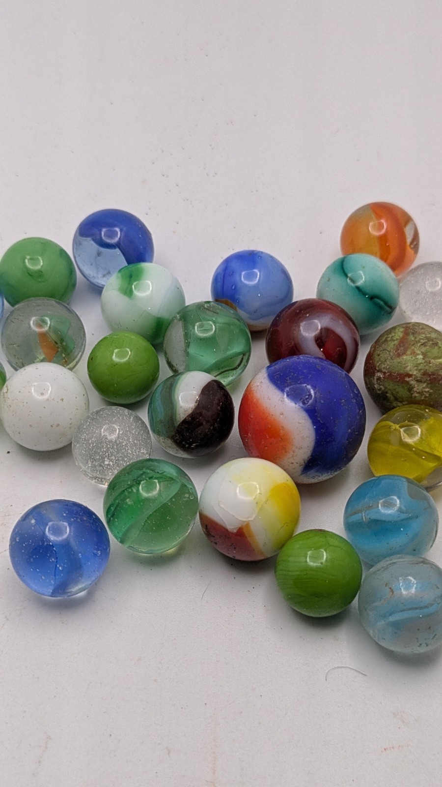 Bag Of 20+ Marbles 2 Glow Under UV Various Patterns