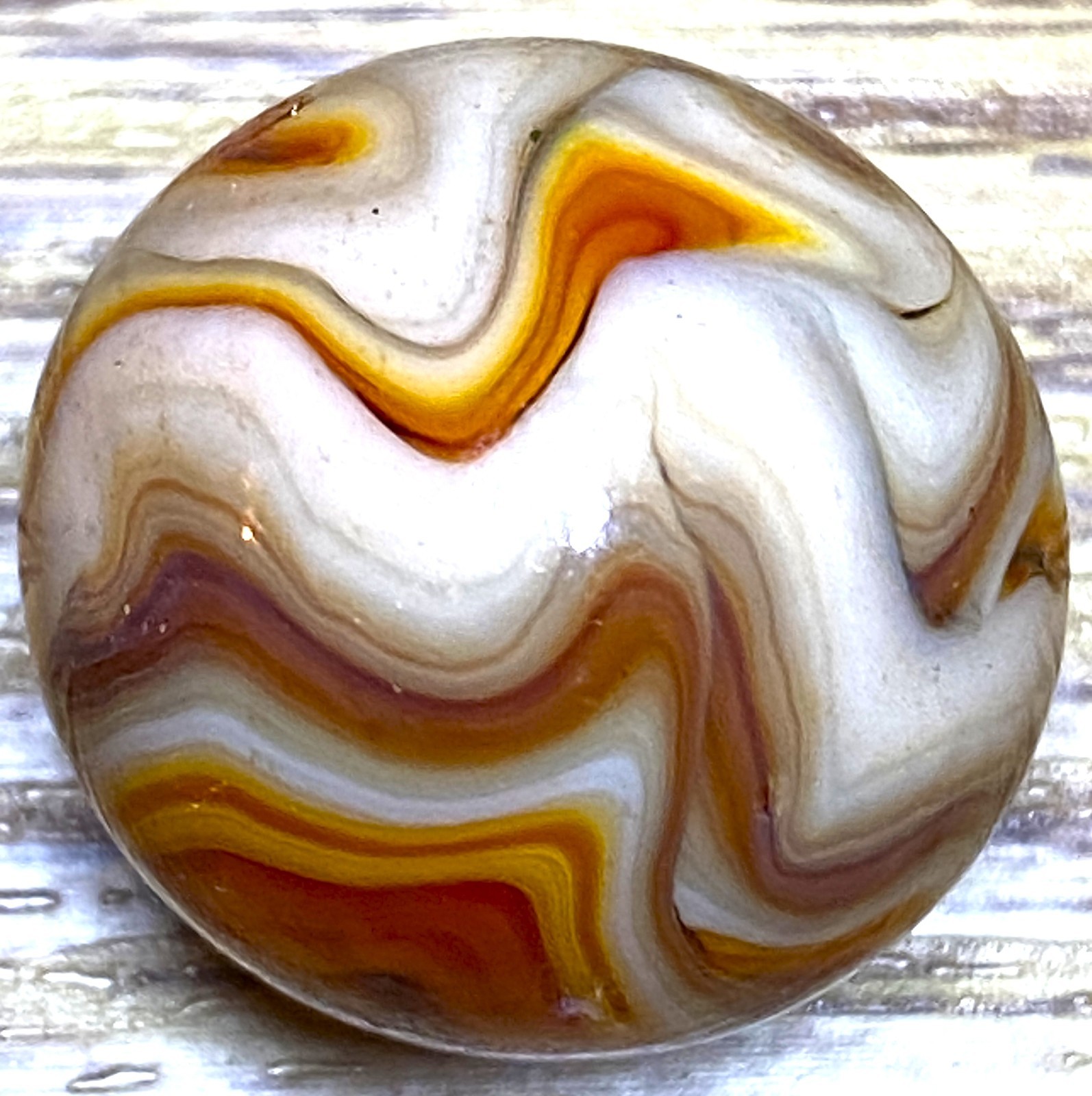 DAS/JABO RARE JUICY OXBLOODY FLAMEY SWIRLED SHOOTER SIZE .76/7″ BOX03/203