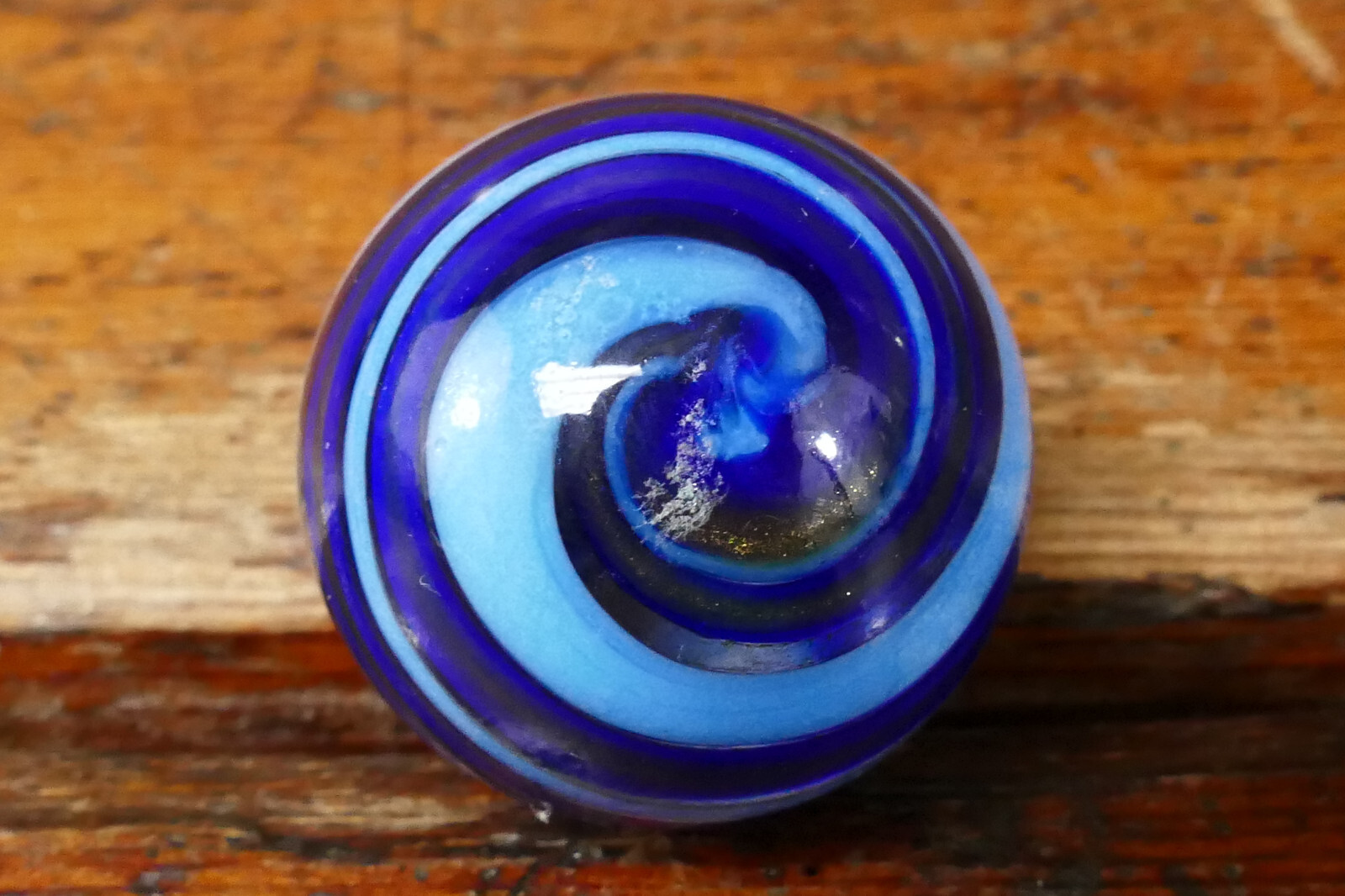 Vintage Hand Blown Art Glass Marble With Blue Swirl And Gold Lutz Flake – 1 3/16