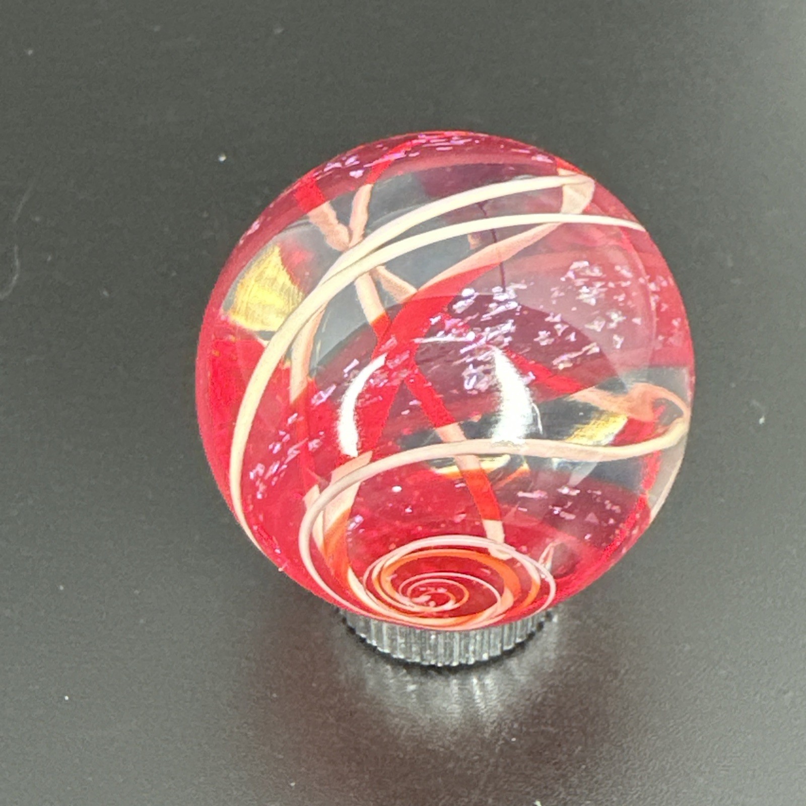 Contemporary Handmade Art Glass Marble 1.15″ Sparkly Red & White Swirl MIB