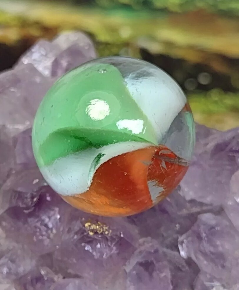 NM Six Vane V-Style Green & Orange Japanese .68″ Foreign Glass VINTAGE MARBLES
