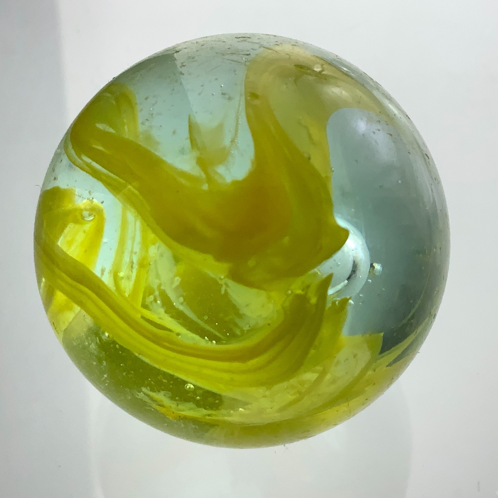 Large Vintage Cats Eye Marble Yellow Wire Pull Clear Glass 1.5 in KK002