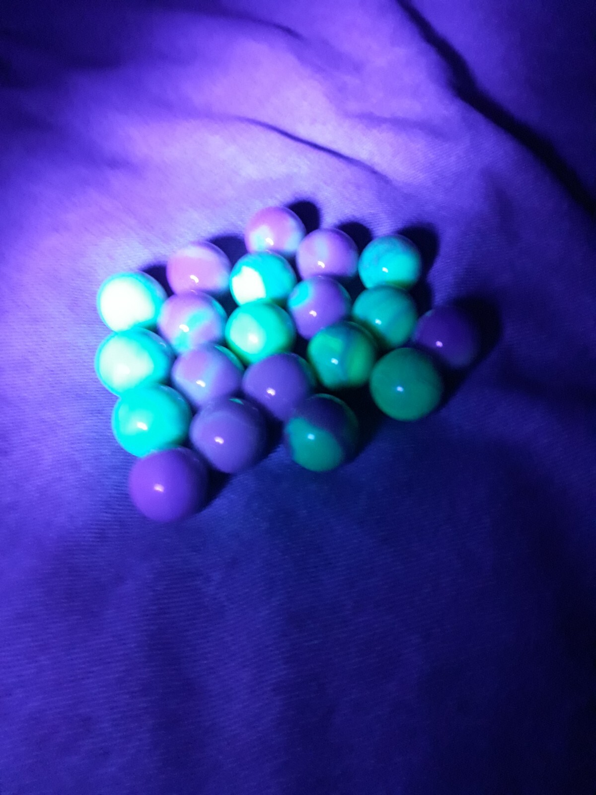 Jabo 20 Fenton Burmese Glass UV Reactive Marbles Florescent Uranium Ultraviolet