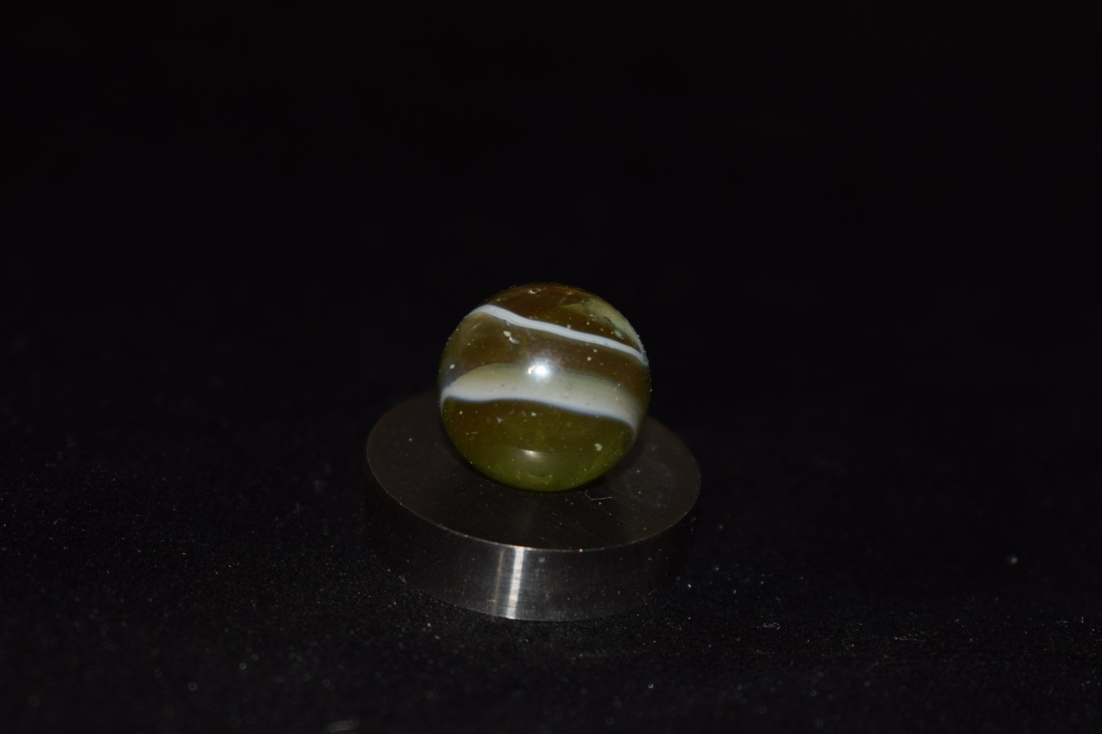 🐦➖⏩Vintage Peltier Rainbo Submarine Wispy🎄Pine Needles Marble Size .625″ MINT