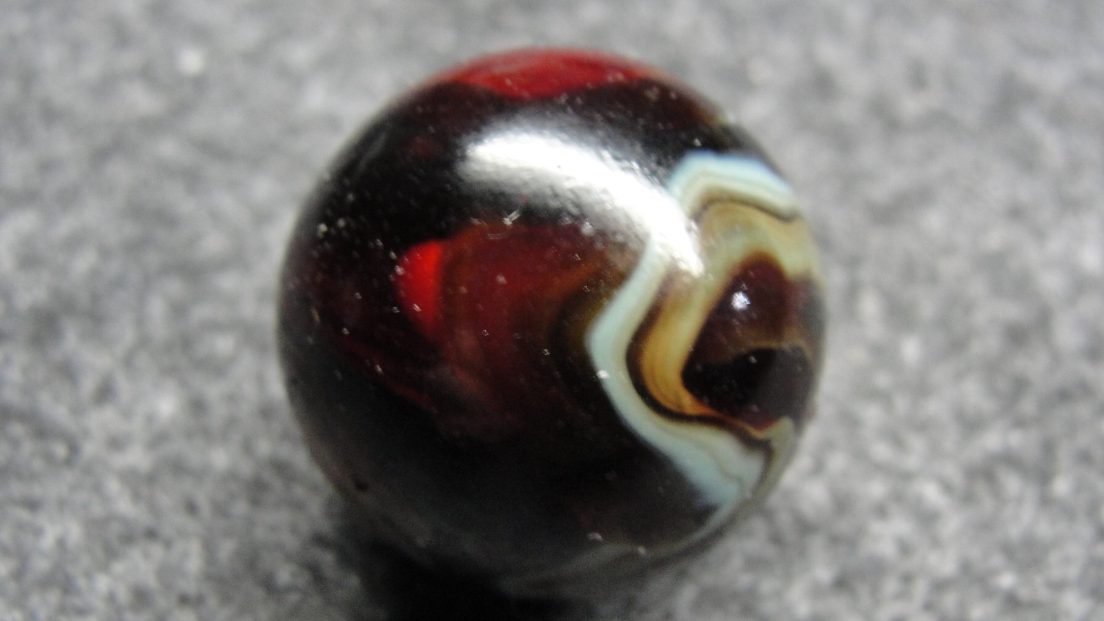 D.A.S. from the 2020 CRANBERRY CHRISTMAS htf shooter marble a8E