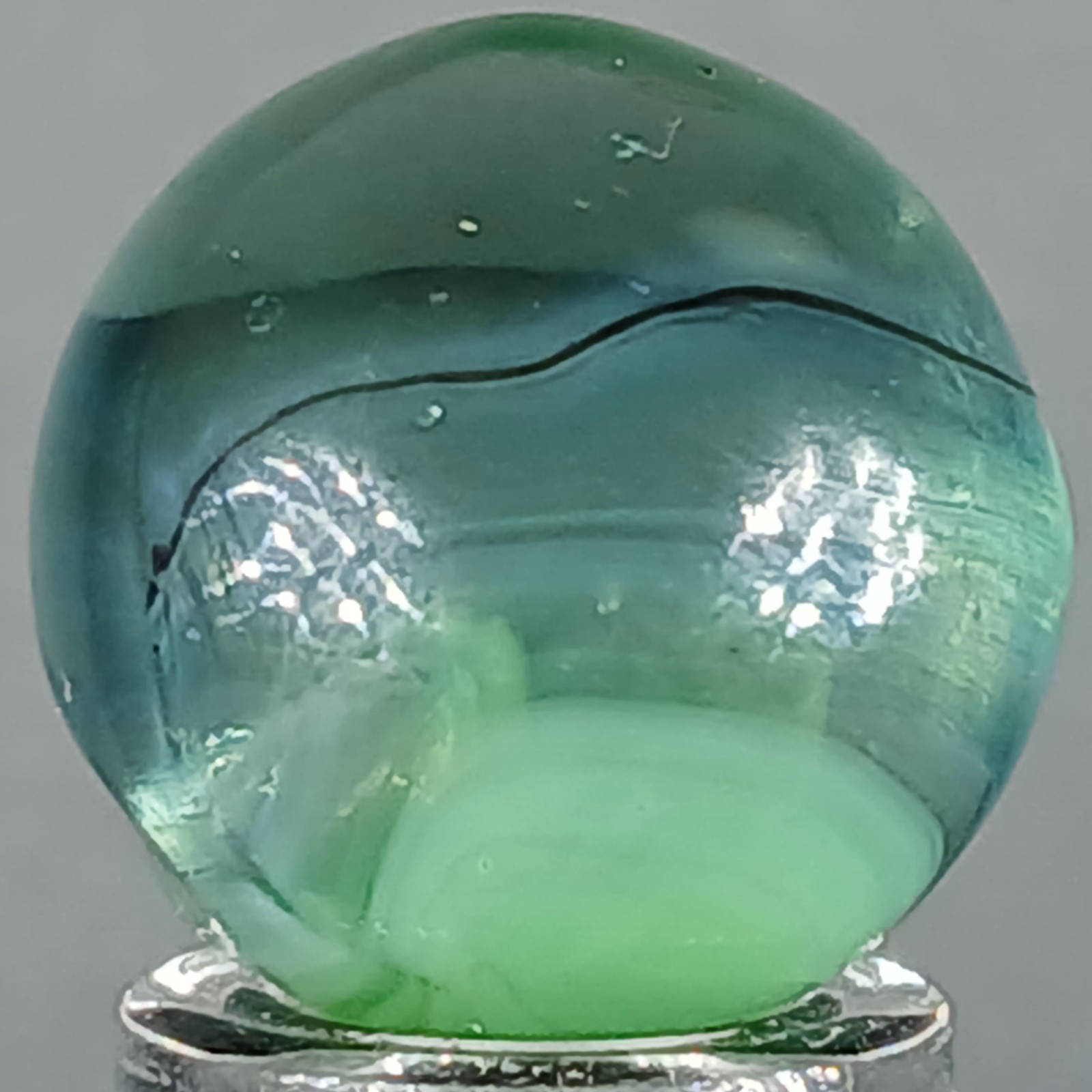 Vintage Vitro Conqueror Marble .60 Near-Mint Condition Combined Shipping