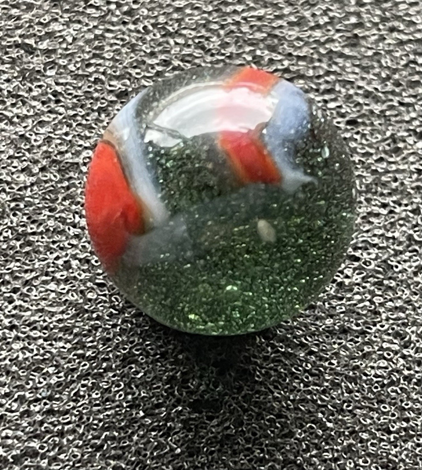 Vitro Agate Conqueror Marble 5/8” Red & White Patch Fizzy Base TM1742