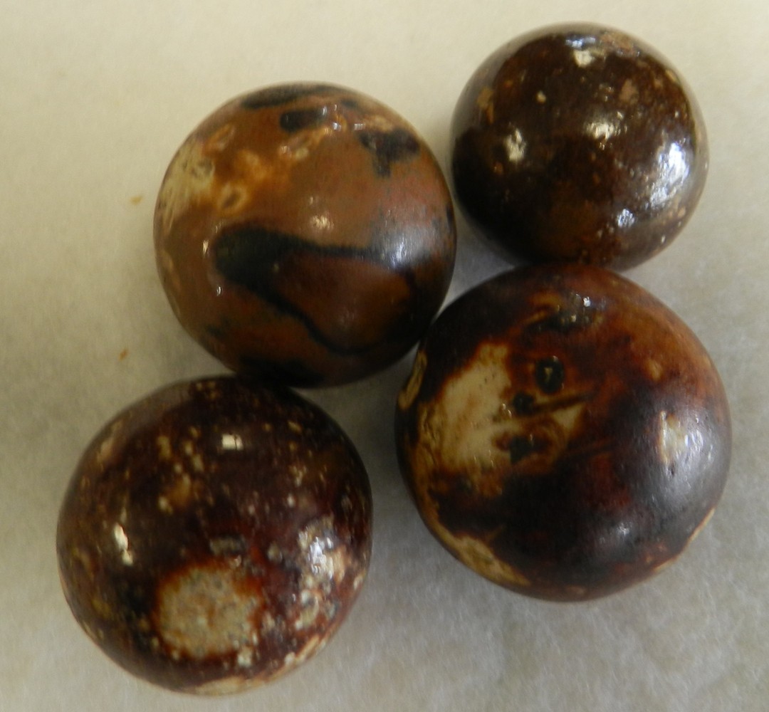 #20876m Vintage Group of 4 Larger Clay or Bennington Marbles 1.04 to 1.23 In