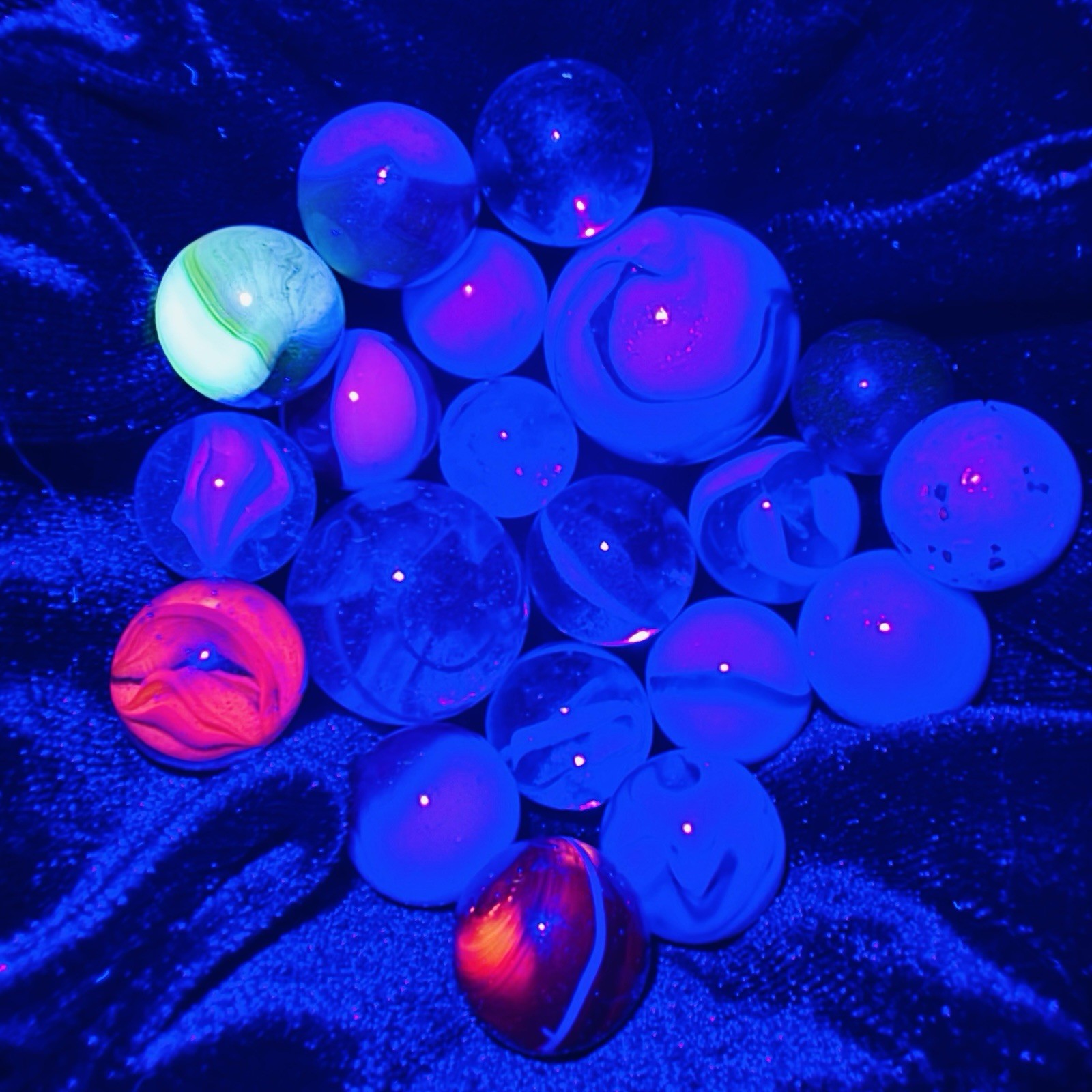 Vintage Marble Lot Of MARBLES UV Reactive Cadmium Uranium Lot #113
