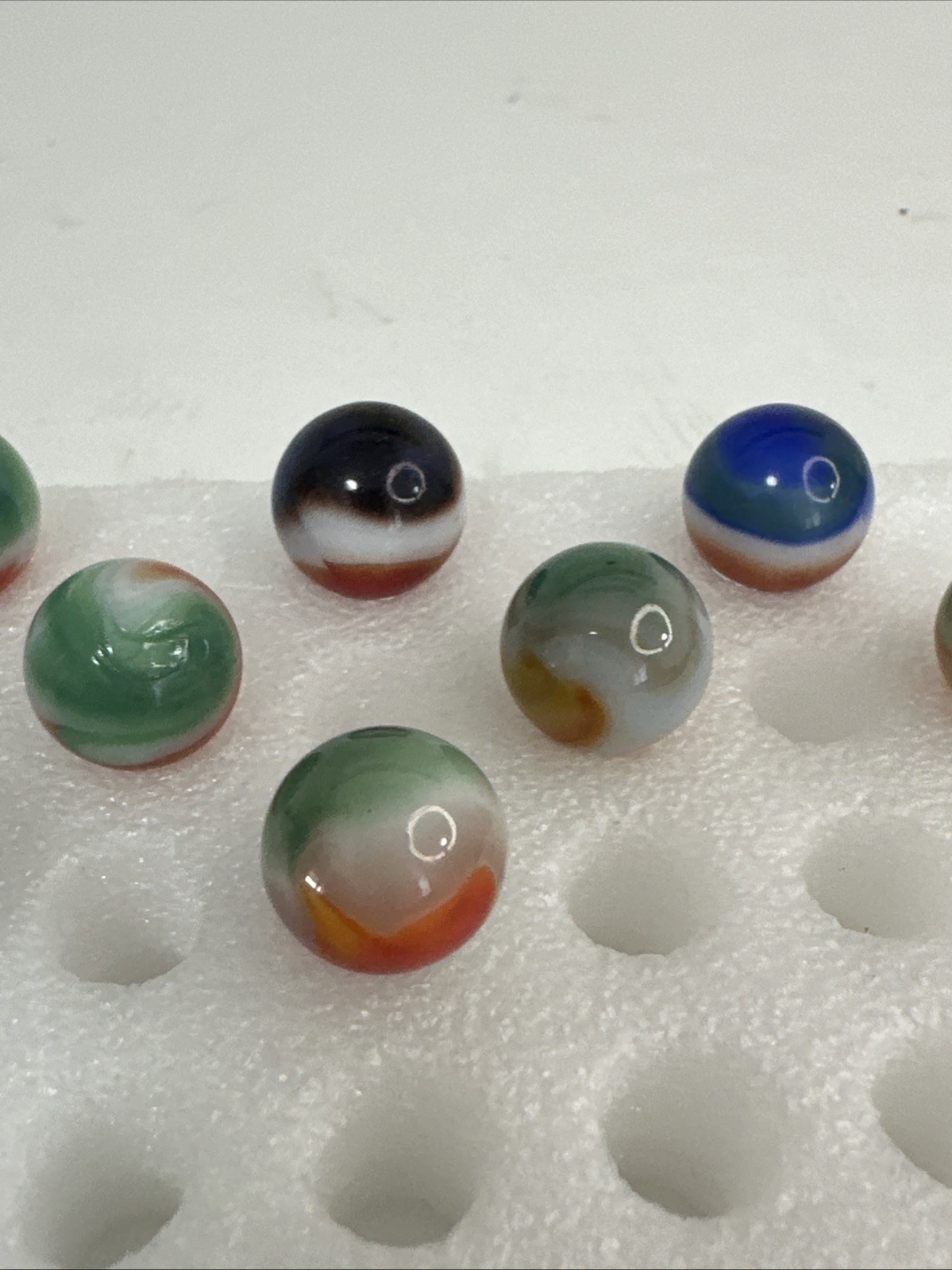 061 Lot Of 14 Exotic Vitro Agate All Reds!