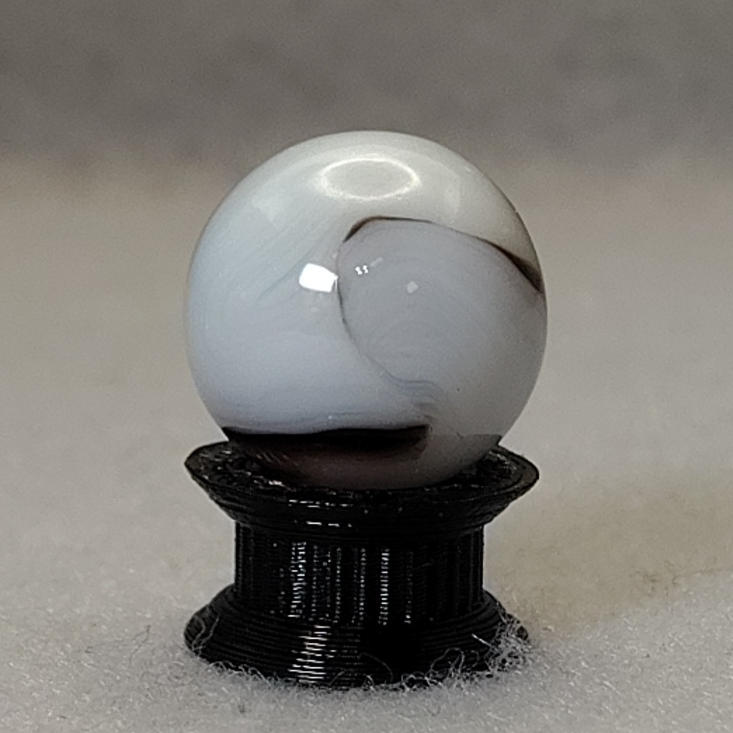 16mm Swirl marble Purple & White Champion? Ravenswood? NM+