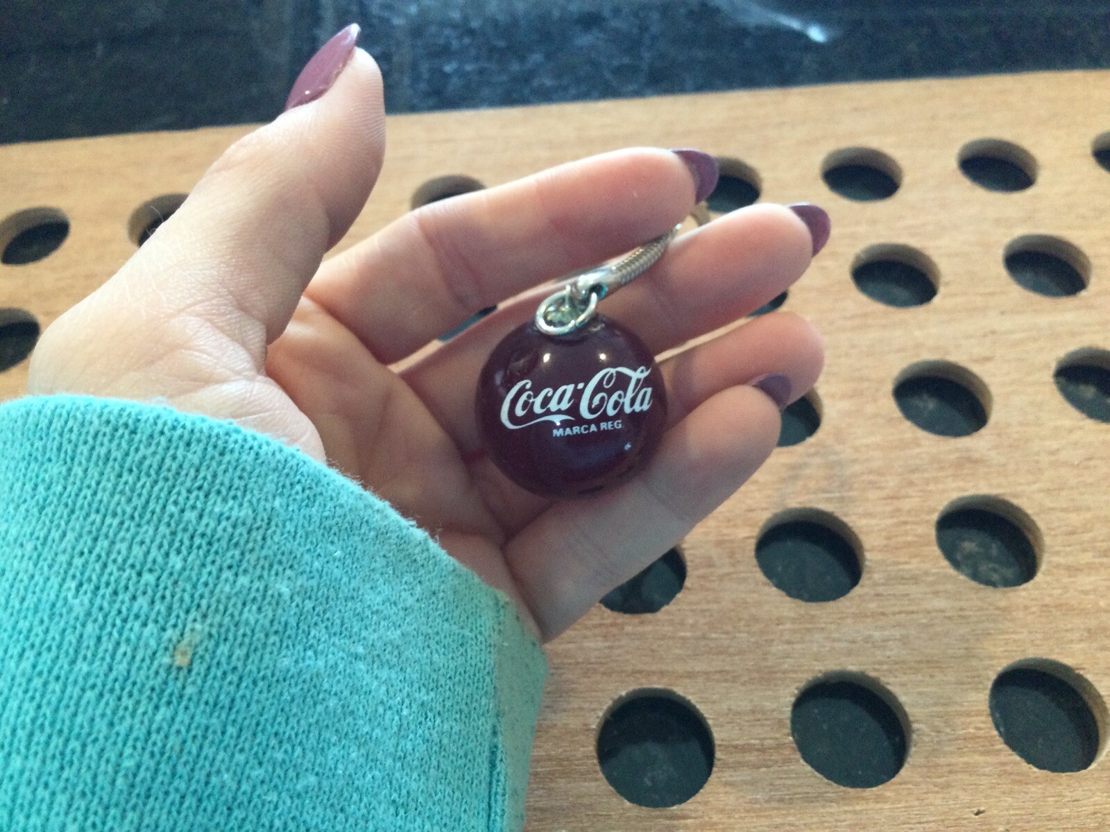 Vintage |”Coca-Cola” | White on Red | Marble Key Chain
