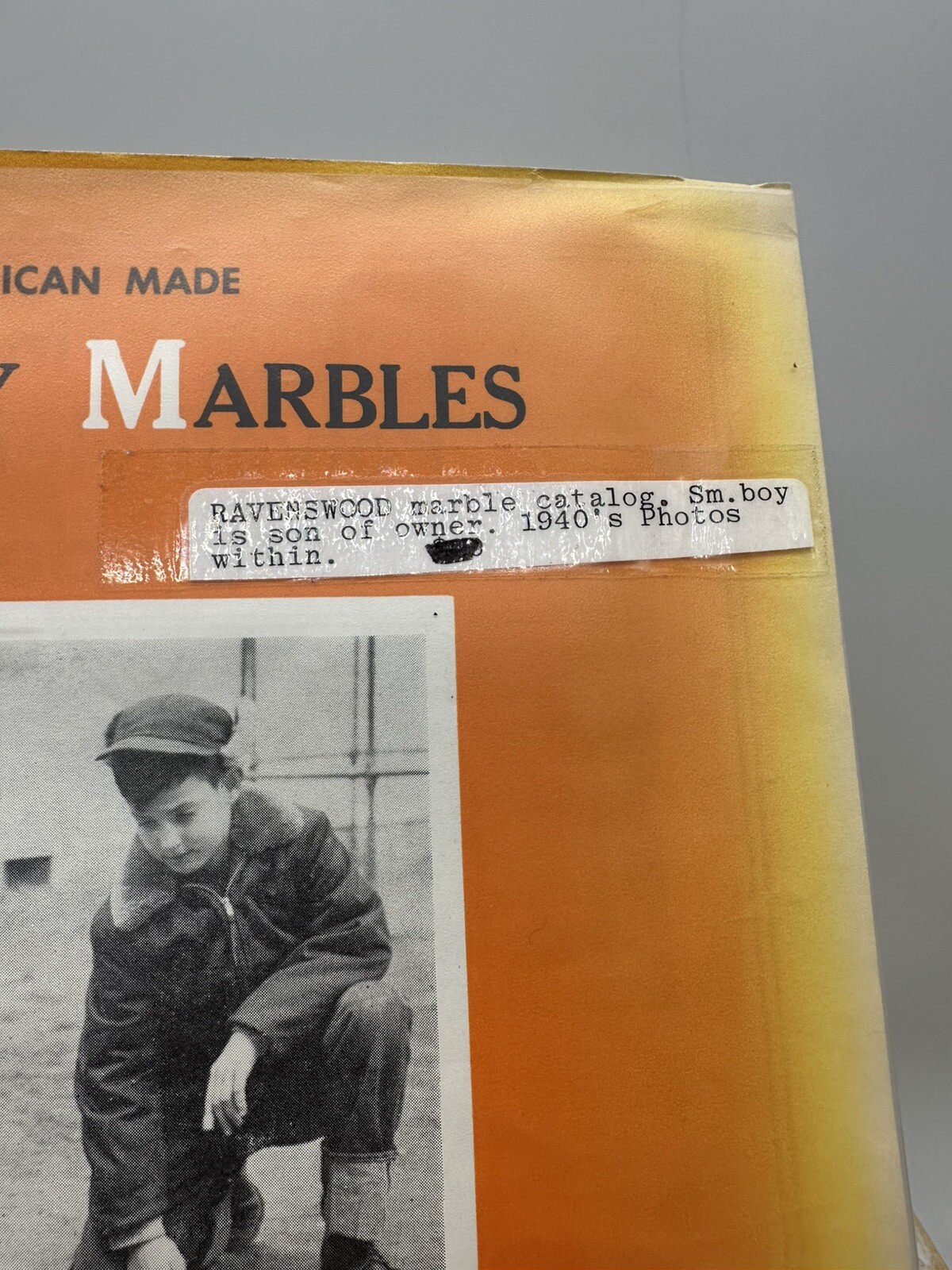 “AMERICAN MADE QUALITY MARBLES” RAVENSWOOD NOVELTY RETAILER’S FOLDER C. 1940