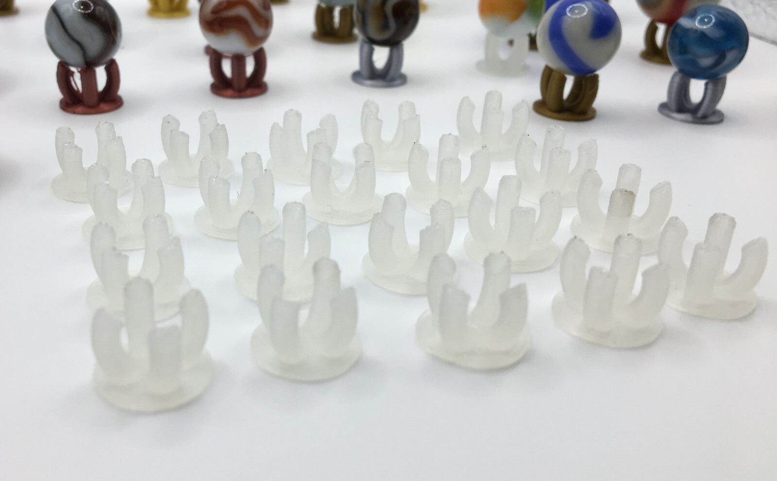 Elevated Claw Style Marble Stands For MIBs and Boulders up to 1 1/4″ Many colors
