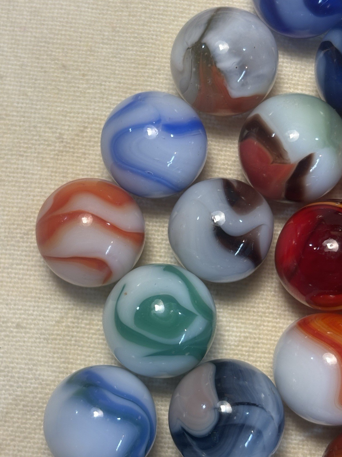 Peltier, Vitro, Marble King, West Virginia, Lot Of 33 Vintage Glass Marbles