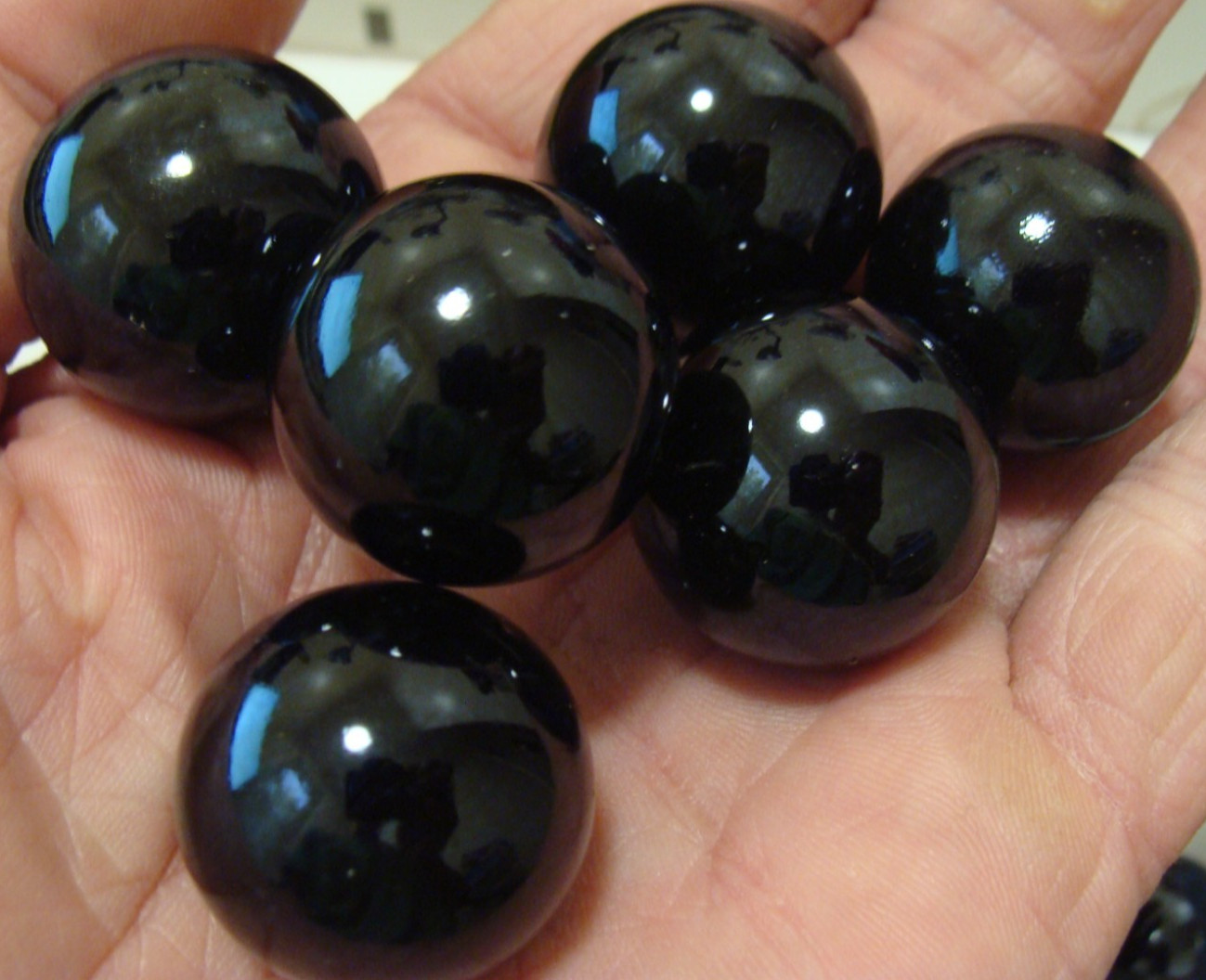 8 Vintage Marbles Master Marble Shooters 15/16 Beautiful Solid Black 1930s NOS