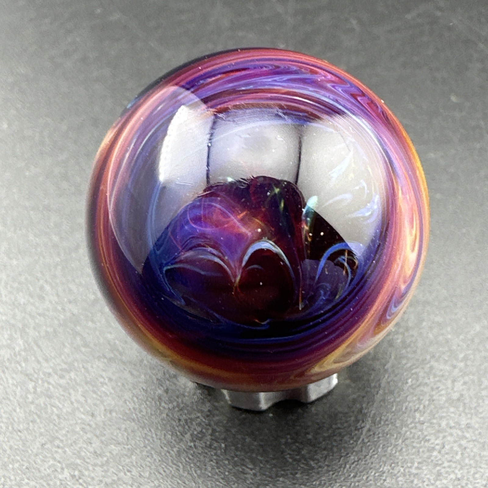 Contemporary Handmade Art Glass Marble .94″ Amber Purple Delightful Swirl MIB