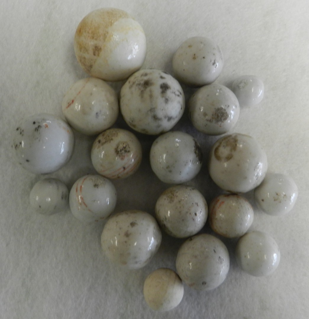 #20921m Vintage Group of Old Clay or China Marbles .48 to 1.01 In