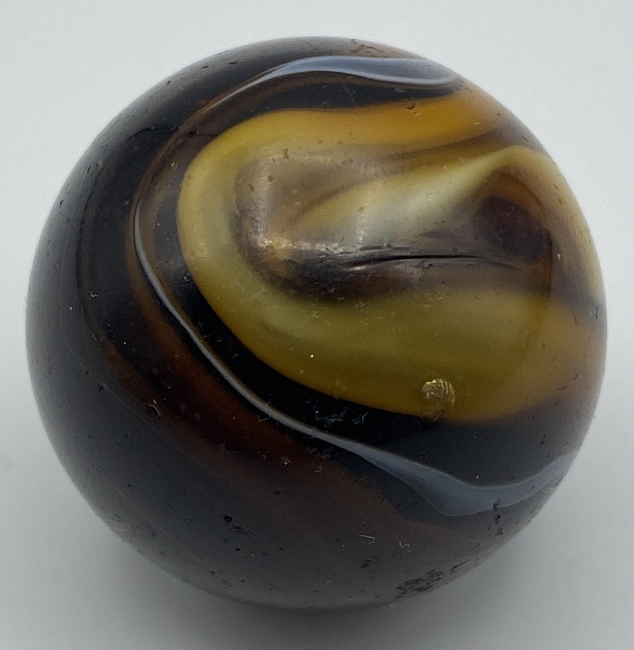 Marble : Scarce M.F. Christensen Brown Opaque White Swirl Slag Shooter 31.75mm