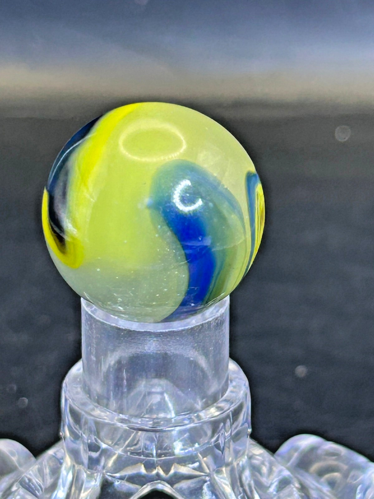 Vintage Akro Agate Blue Oxblood “Egg Yolk” Popeye Marble, .87″, Wet Mint, #OB1
