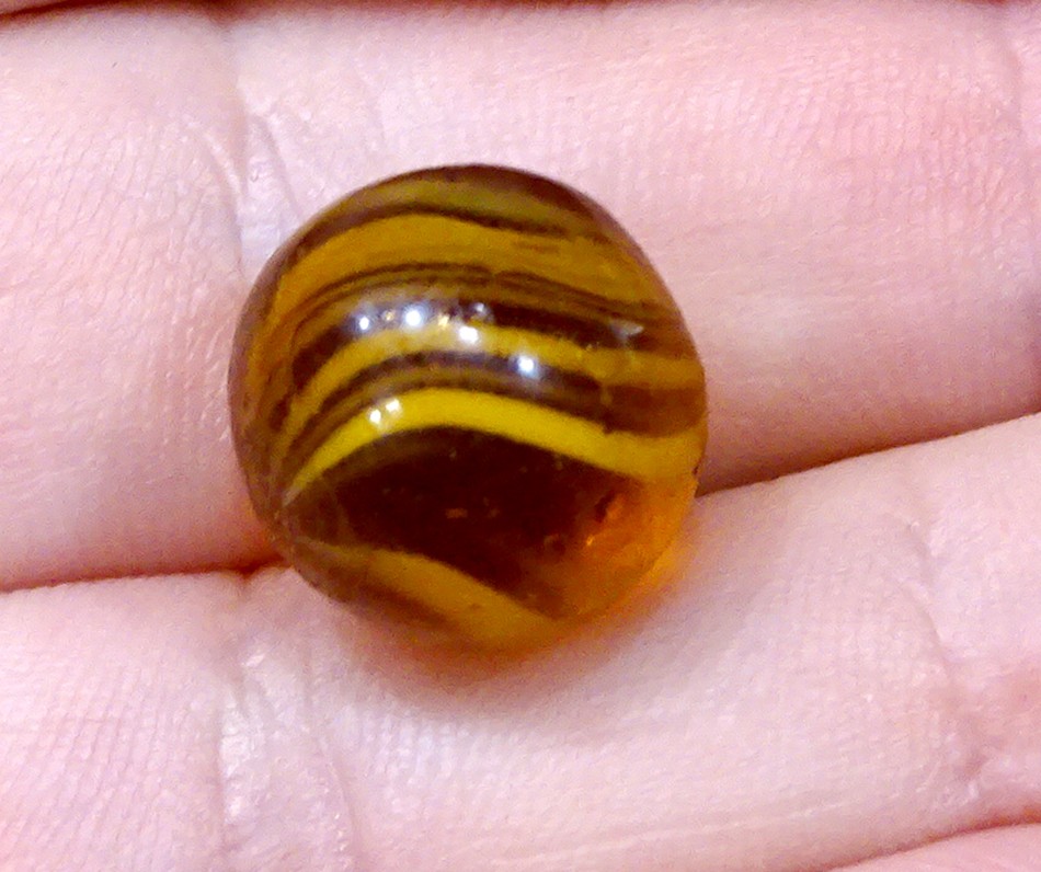 STUNNING! HANDMADE German CARAMEL SWIRL Estate Fresh ANTIQUE Vintage MARBLE