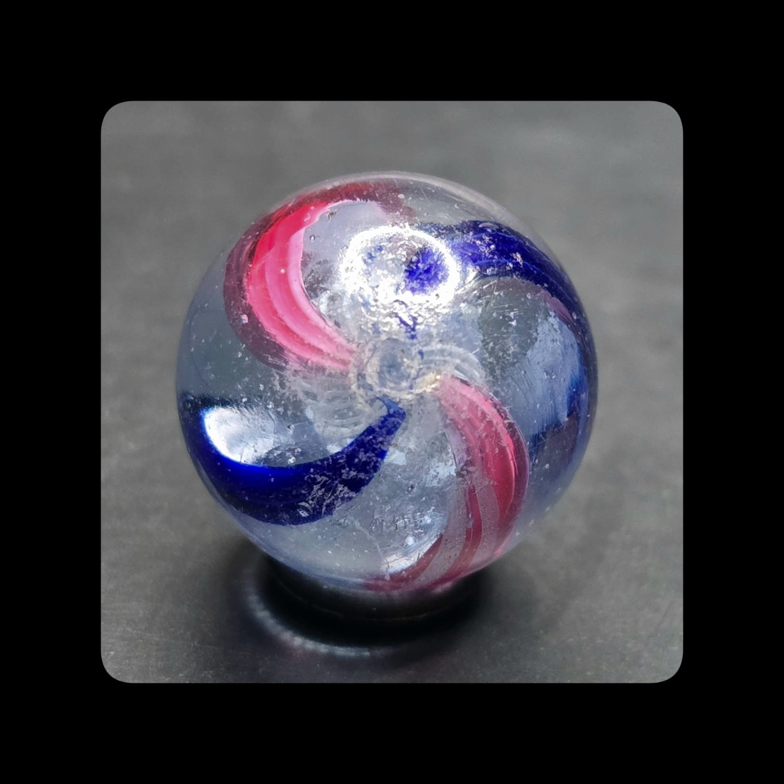 ~Mic’sMibs~23/32″ Intense Dark Blue & Pink Banded Latticino Core Swirl Mint- 9.3