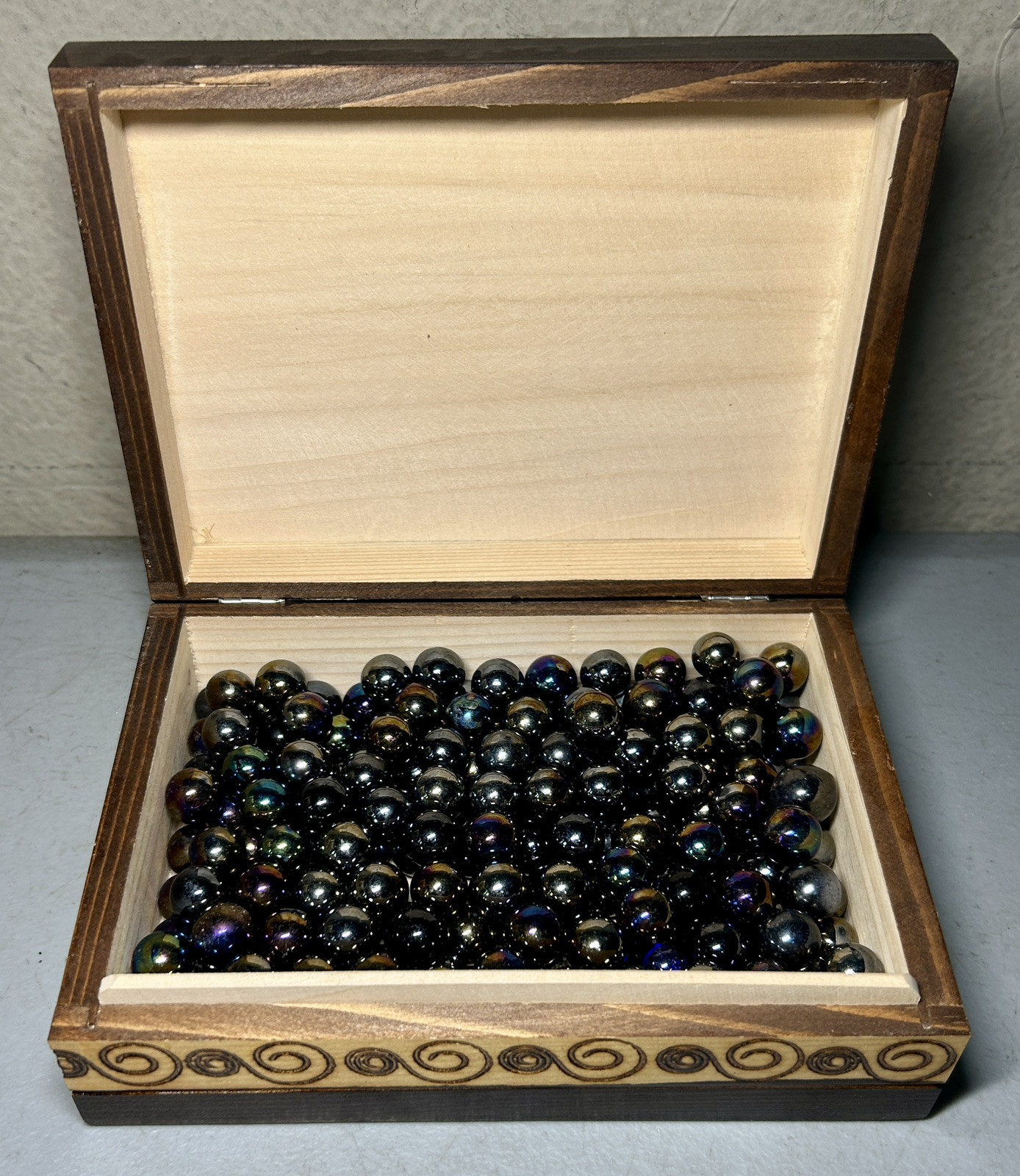 Lot-190 Glass Marbles Metallic Meteor Iridescent Silver/Black/Blue w Wood Box VG