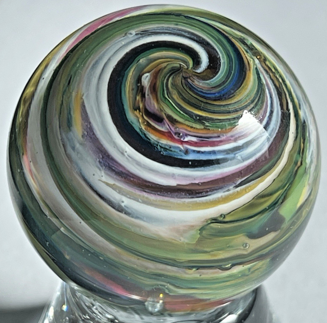 RICK DAVIS MARBLE SIGNED HANDMADE GLASS ART 1.44″ RED GREEN BLUE SWIRL