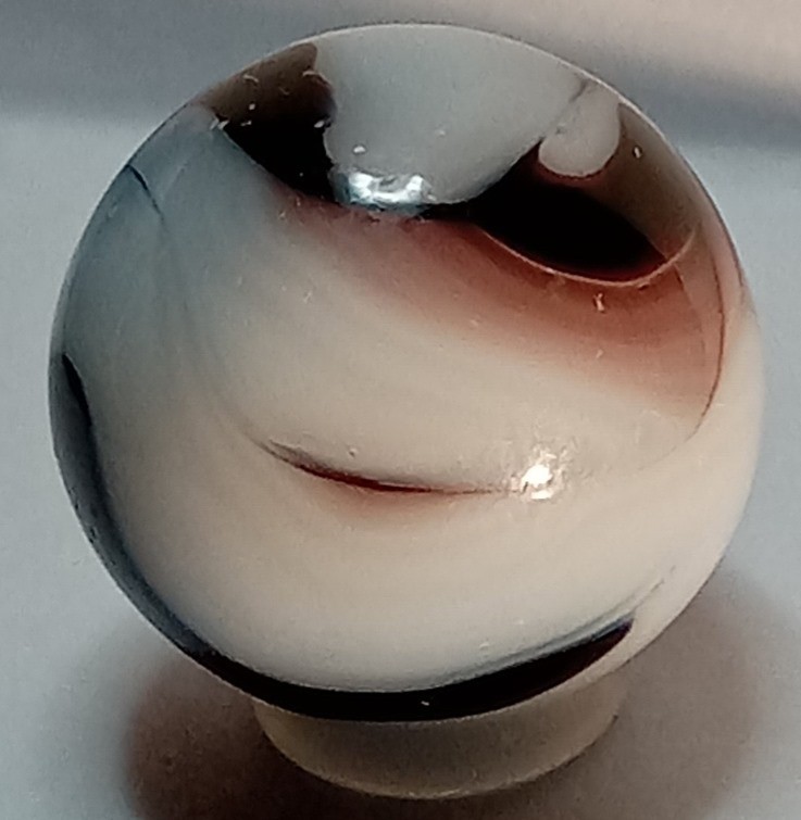 Vintage Marble Premium RAVENSWOOD WV Swirl White Plum Brown 9/16″ NM 1940S-50S