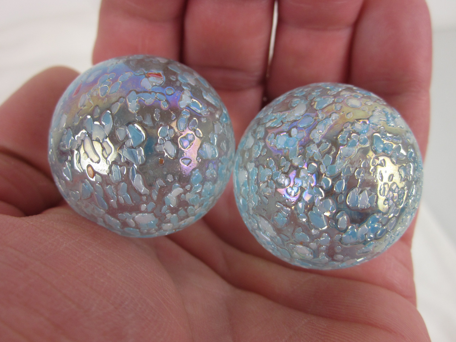 2 BOULDERS 35mm SNOWFLAKE Marbles Glitter Speckled glass ball LARGE HUGE