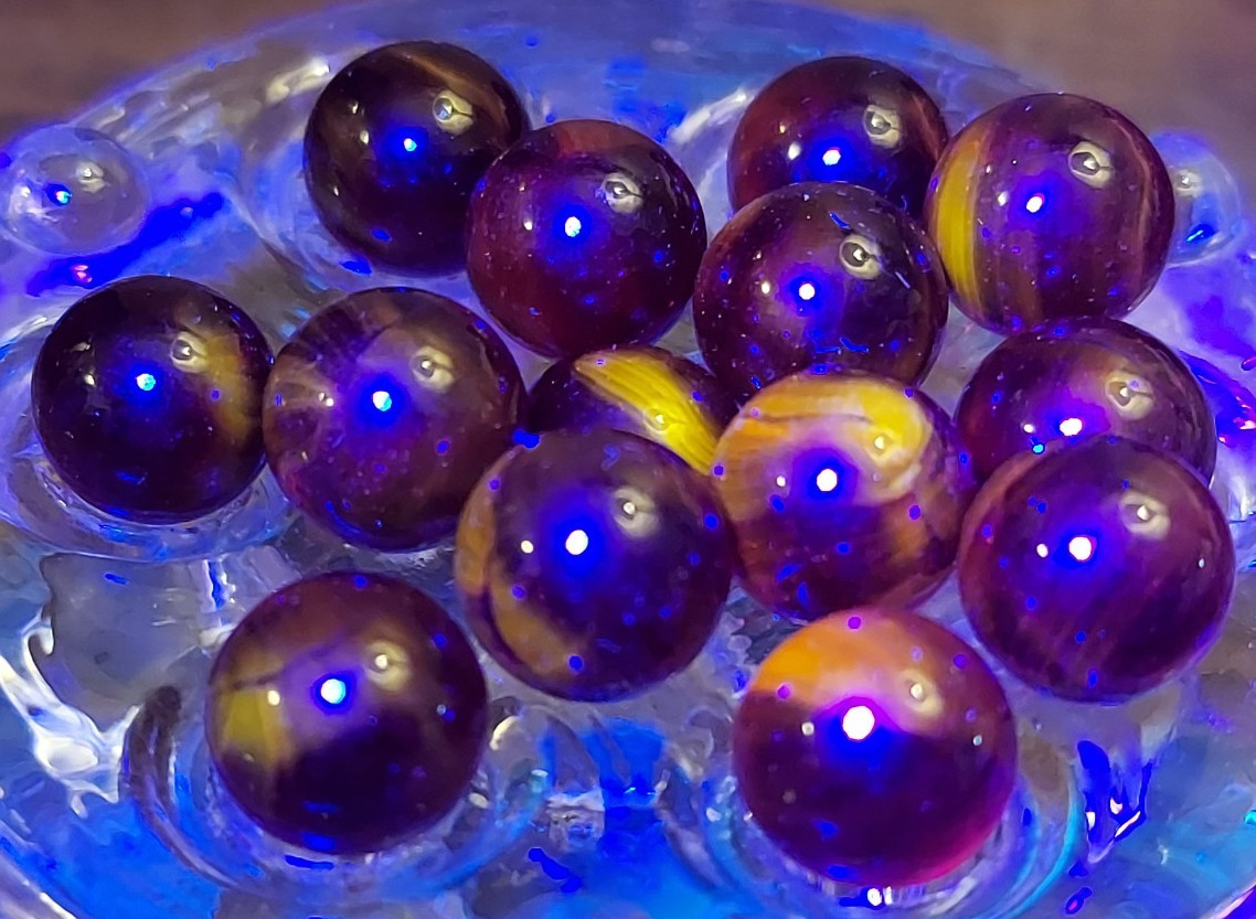 MINI Size – Cadmium Red Marbles UV Reactive Ruby Cherry Translucent Lot 15 Ghost