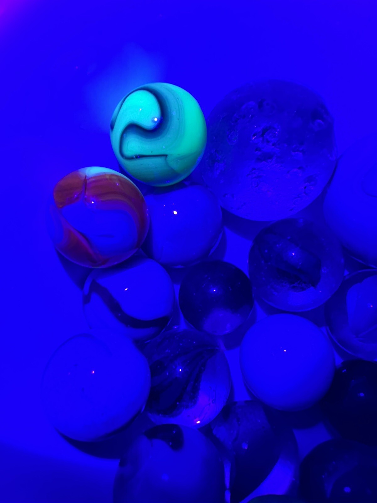 Vintage Marble Lot Of MARBLES UV Reactive Cadmium Uranium Lot #34
