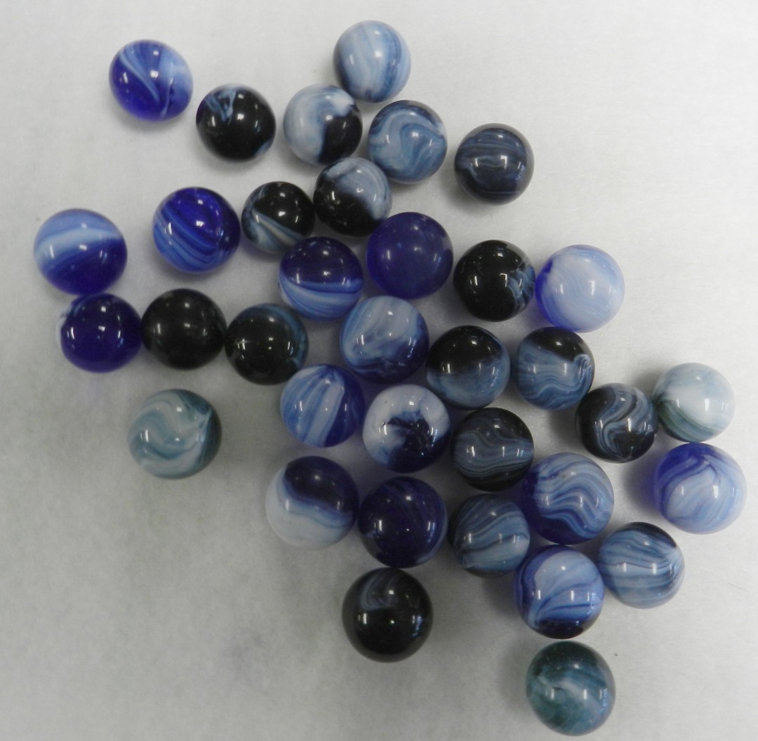 #20762m Vintage group or Lot of 30 Master Marble Brushed Patch Marbles