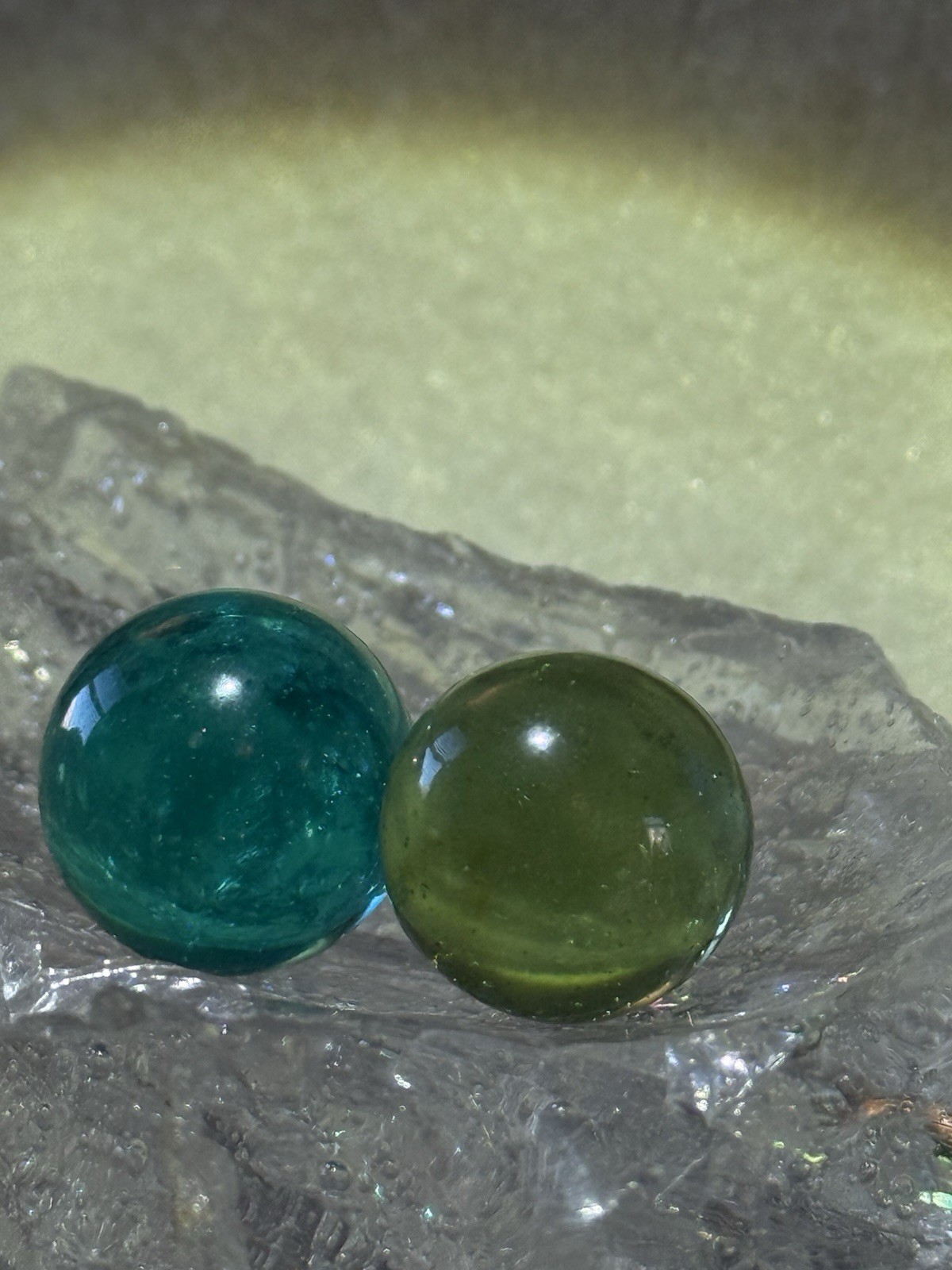 20mm Shooter + 17mm Glass Marbles Blue Green Clear Air Bubble Lot Vintage Style