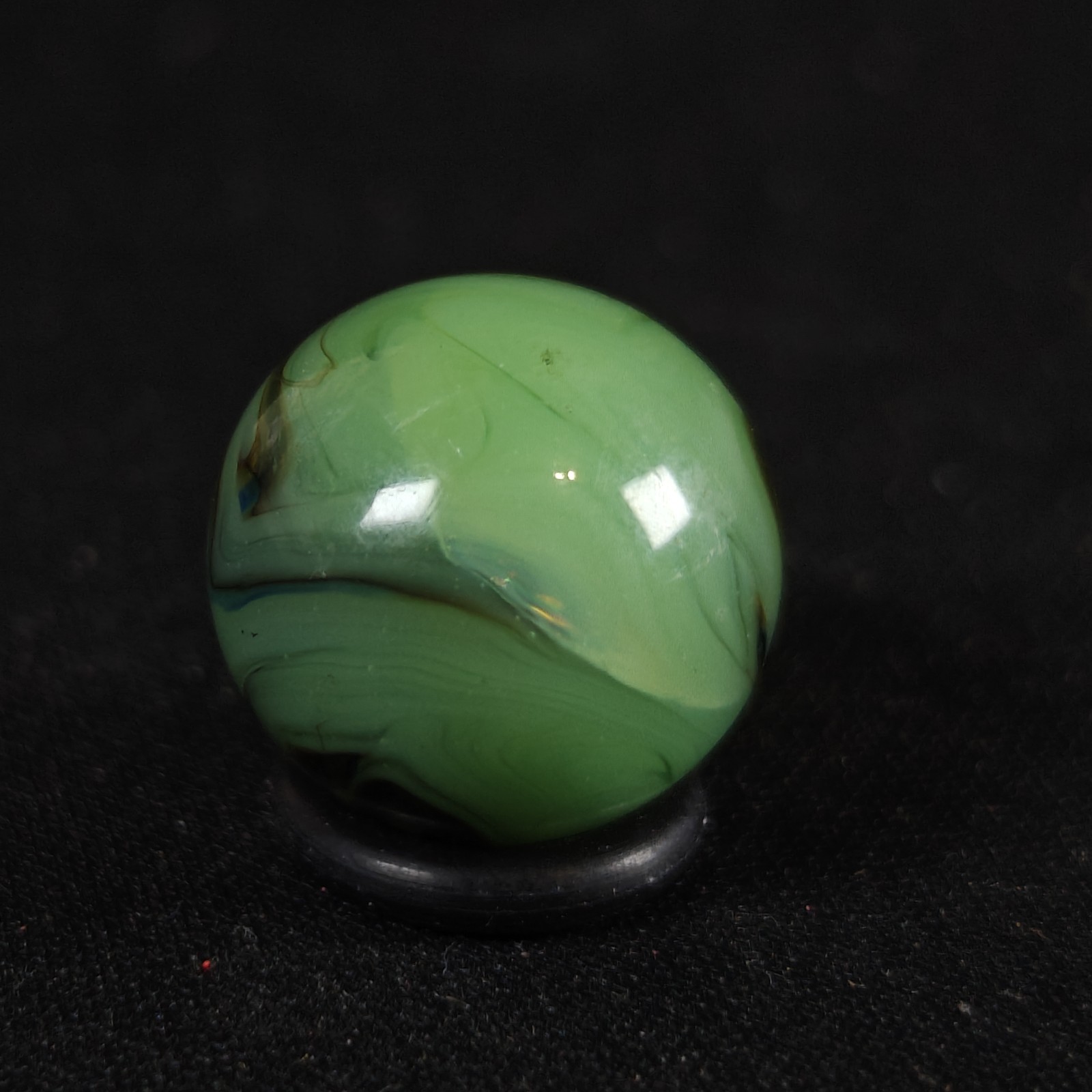 Vintage Marble – Alley Pistachio Green UV Reactive .64″