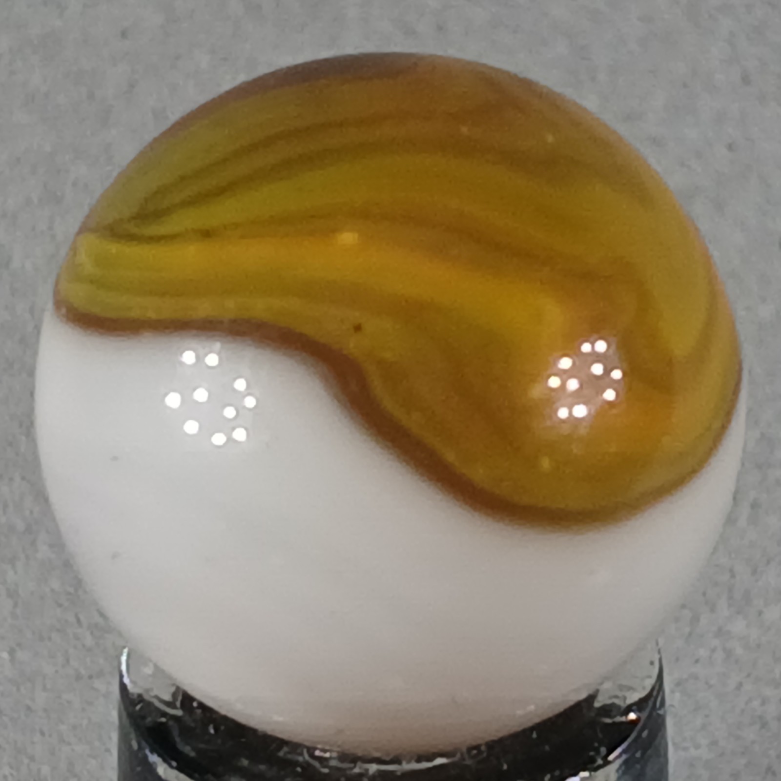 Vintage Vitro Conqueror Marble .61 Inches Near-Mint Condition Combined Shipping