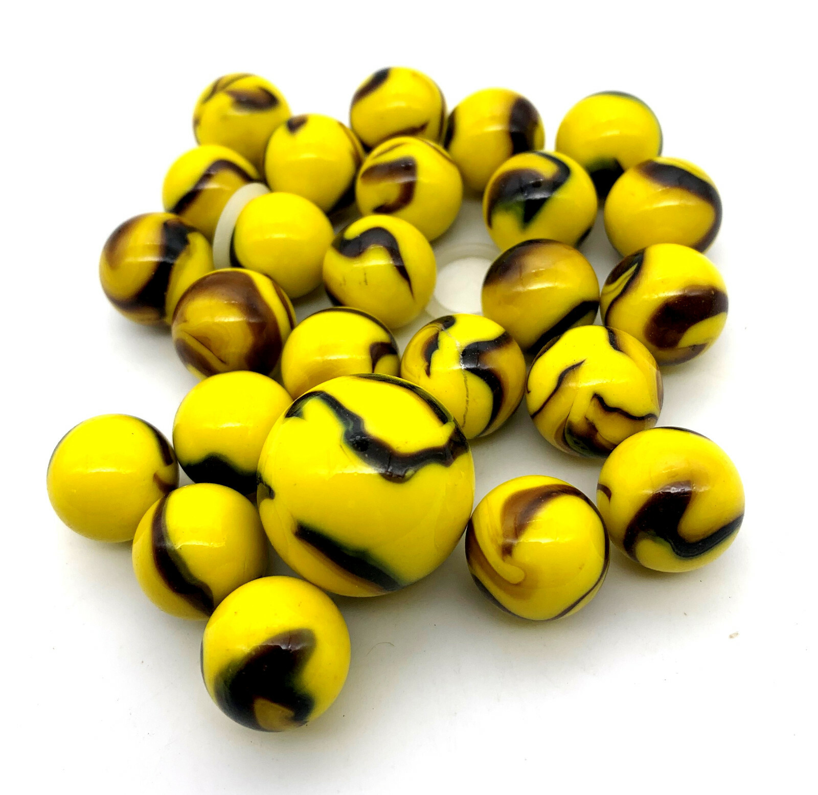 Net Bag 25 “Bumblebee” Glass Mega Marbles 24 Players & 1 Shooter 2004-2006 RET