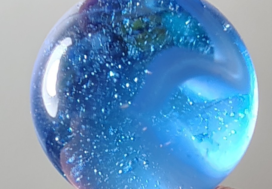 Vintage Sapphire Blue WV Swirl Marble 0.61″ Translucent Lots Of Tiny Bubbles NM