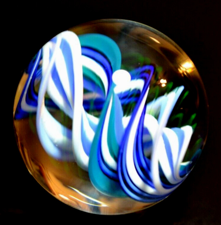 JOSHUA JUSTICE GLASS MARBLE/1.347″-ROYAL,TURQ. & WHITE BLACKLIGHT CORKSCREW-NEON